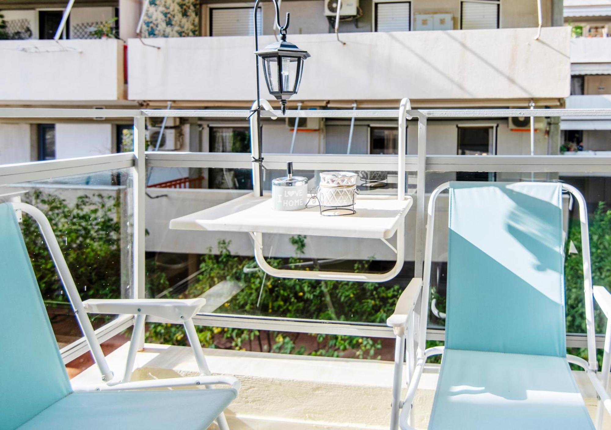 Michael'S Seaside Homely Apartment In Варкиза Екстериор снимка